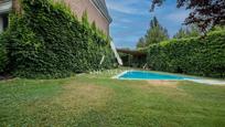 Garden of Single-family semi-detached for sale in Boadilla del Monte  with Air Conditioner, Private garden and Terrace