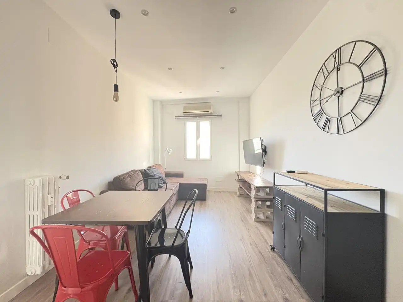Flat for rent in Paseo de las Acacias, Acacias
