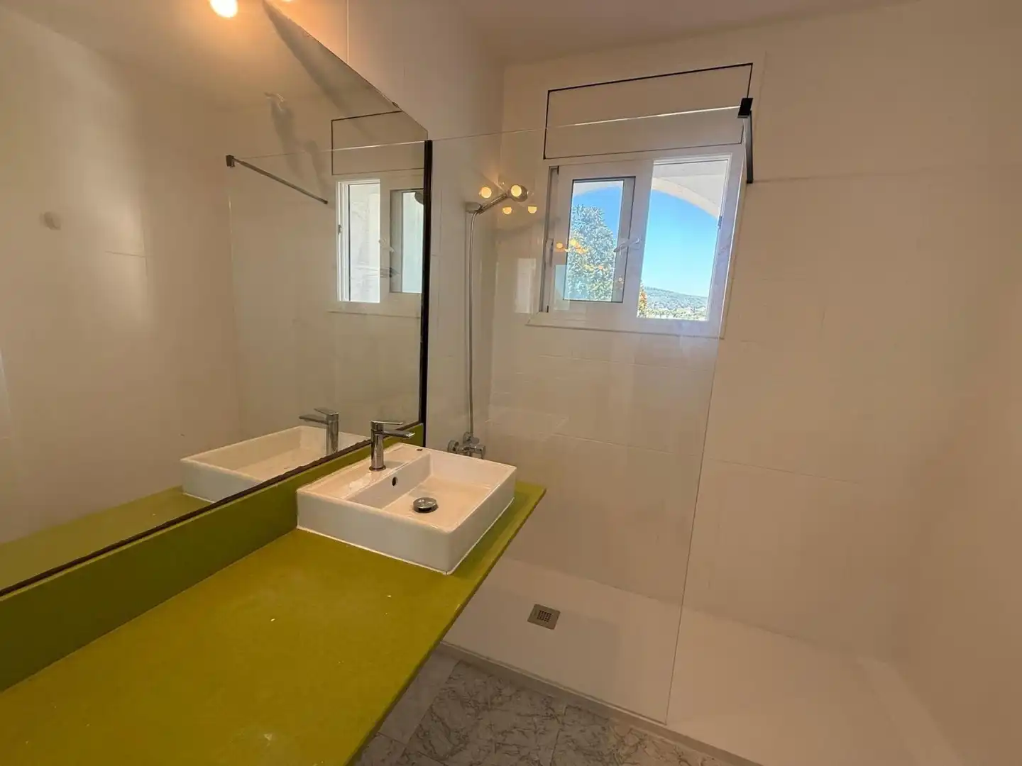 Bany de Casa o xalet en venda en Arenys de Mar amb Aire condicionat, Calefacció i Terrassa