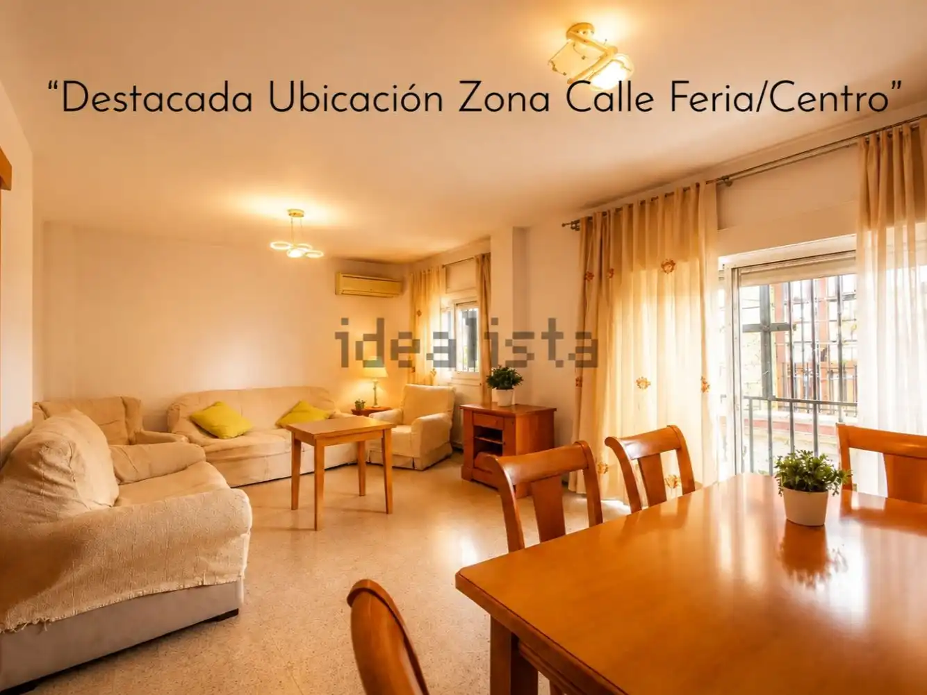 Living room of Flat for sale in Casco Antiguo