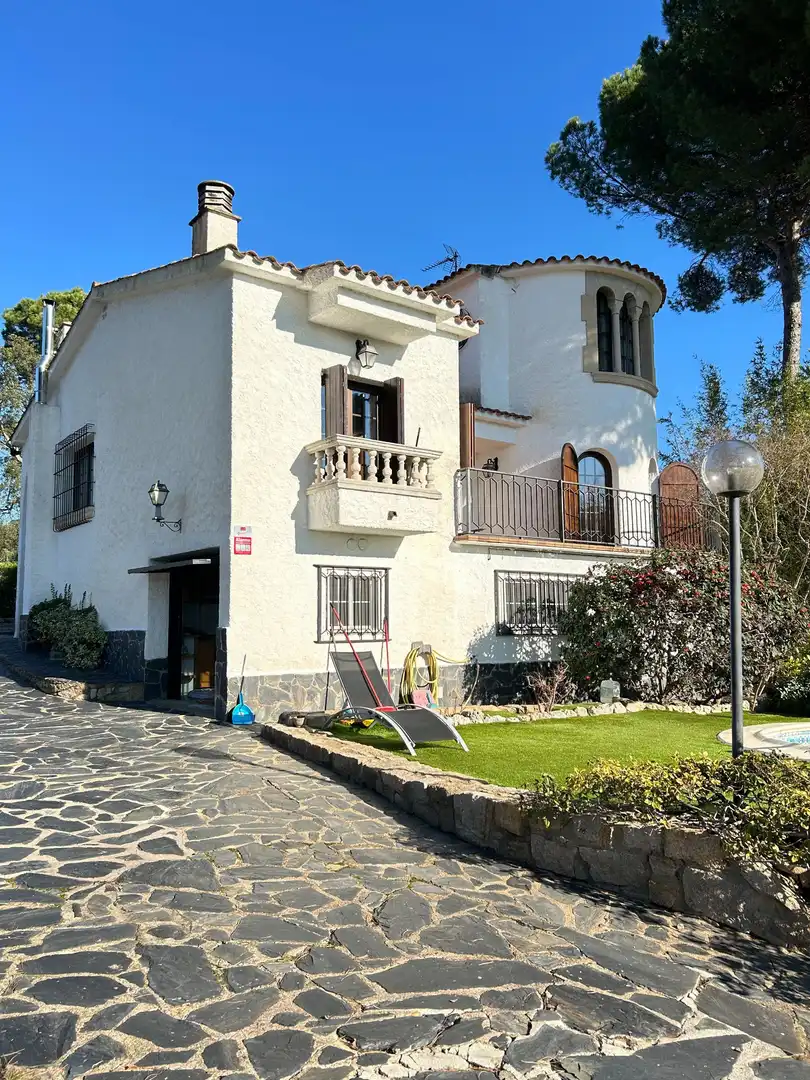 Vista exterior de Casa o chalet en venta en Santa Coloma de Farners con Calefacción, Jardín privado y Terraza