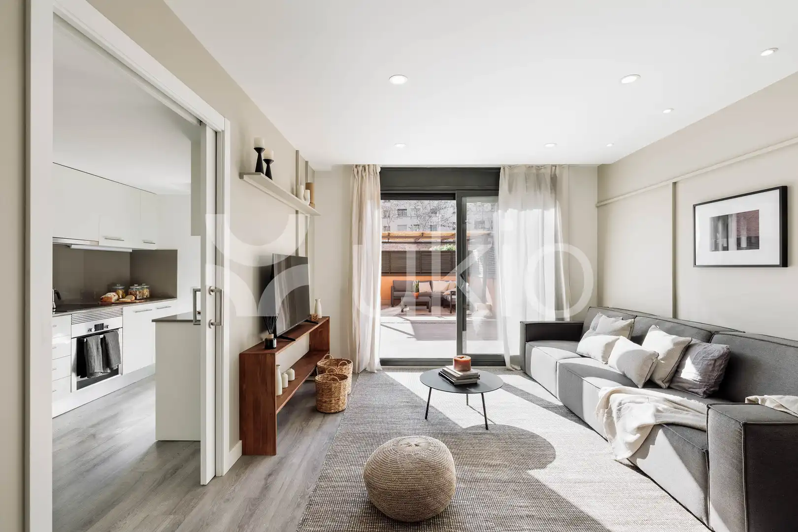 Apartment with pool to rent in Carrer de Morales, imagen 6
