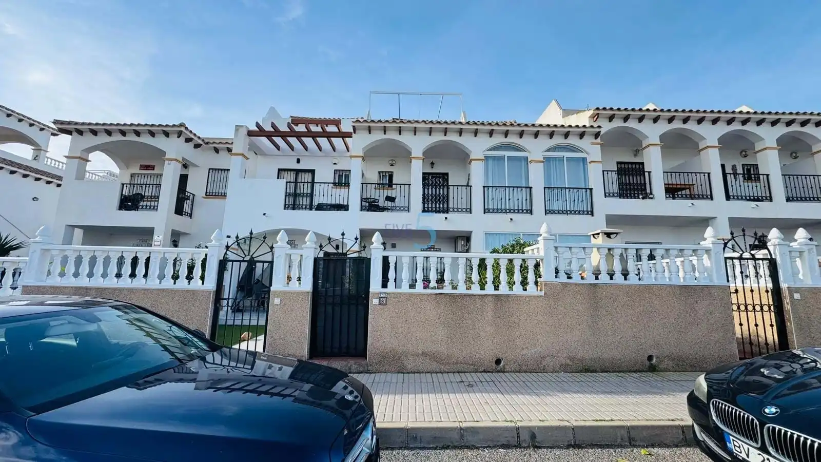 Reihenhaus mit Terrasse zum Verkauf in Calle J Alhamed