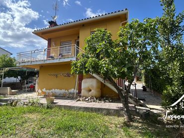 Villa con balcone in vendita a Masquefa