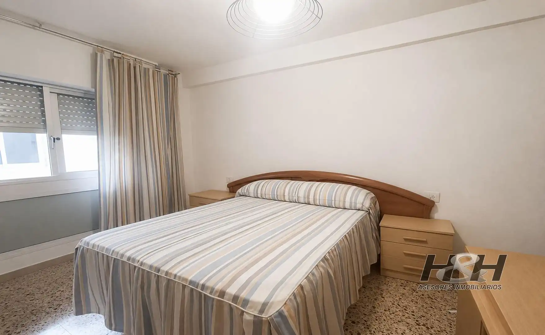 Dormitori de Casa o xalet en venda en Paterna amb Aire condicionat i Terrassa