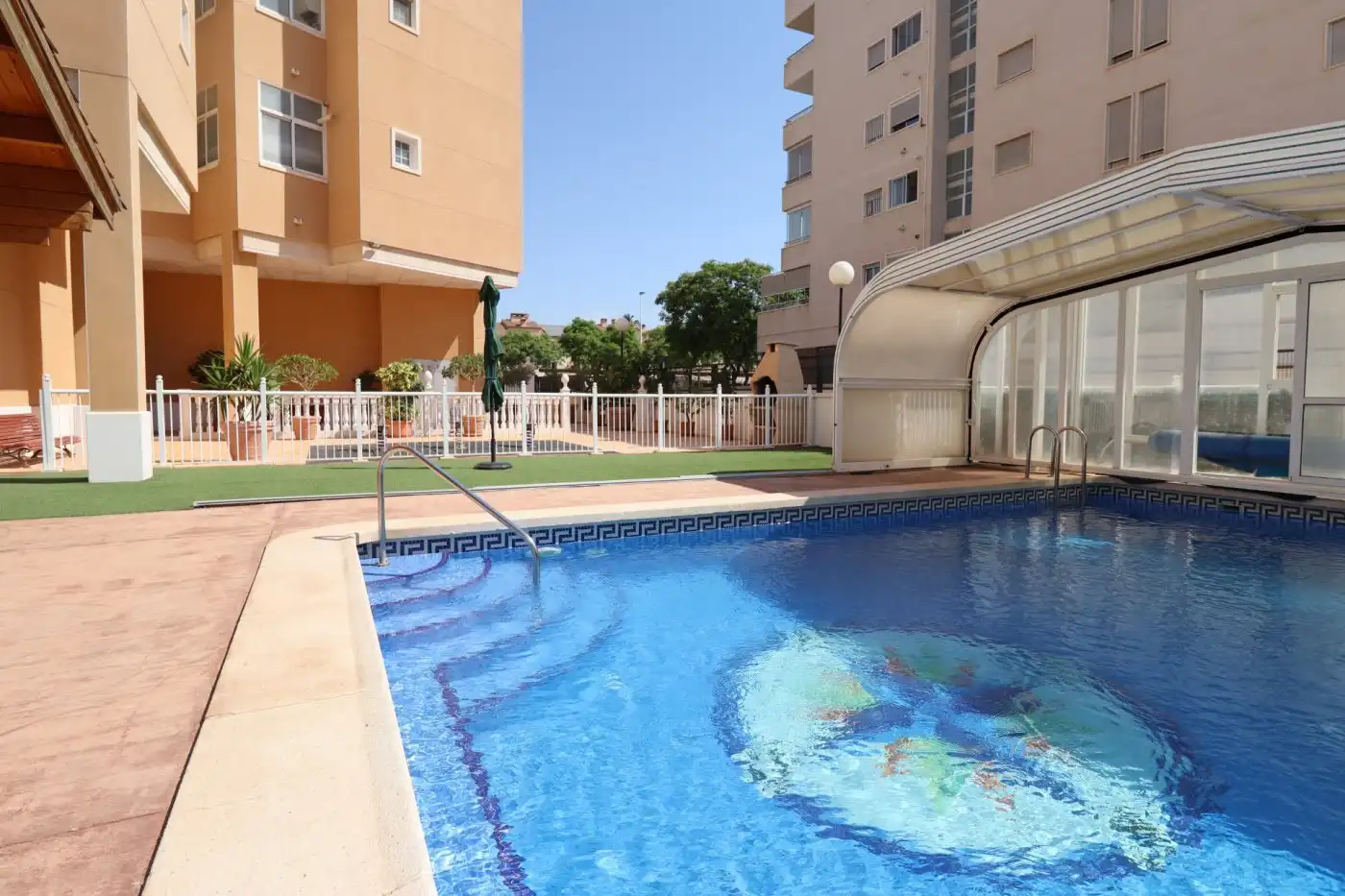 Piscina de Pis en venda en Elche / Elx amb Aire condicionat, Calefacció i Traster