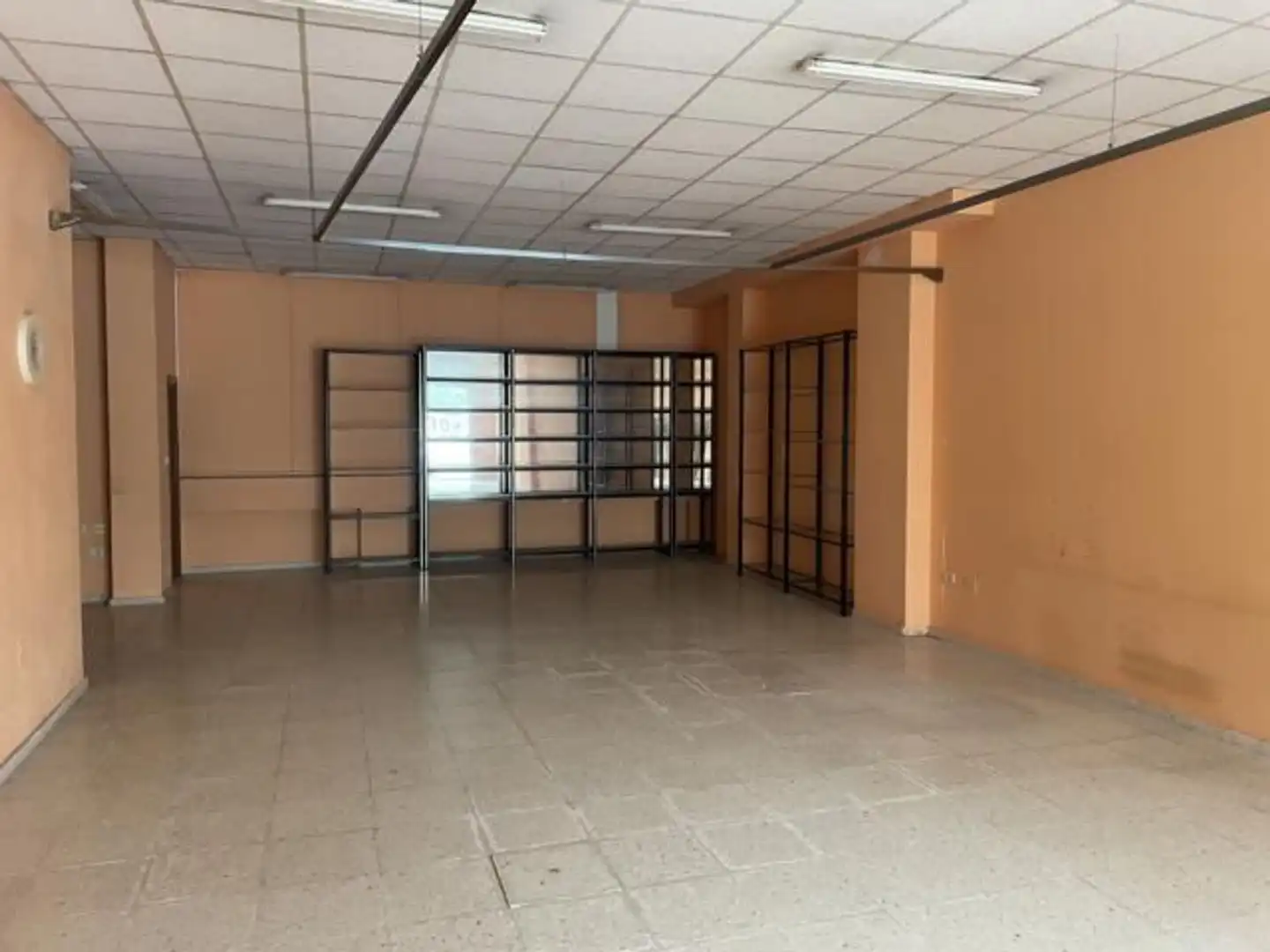 Geschaftsraum zum Verkauf in Ortigueira
