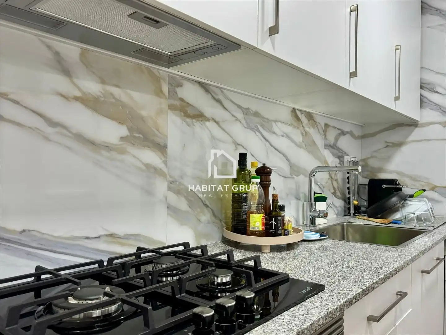 Kitchen of Flat for sale in Girona  with Air Conditioner, Heating and Private garden