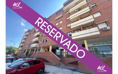 Exterior view of Flat for sale in  Toledo Capital  with Air Conditioner