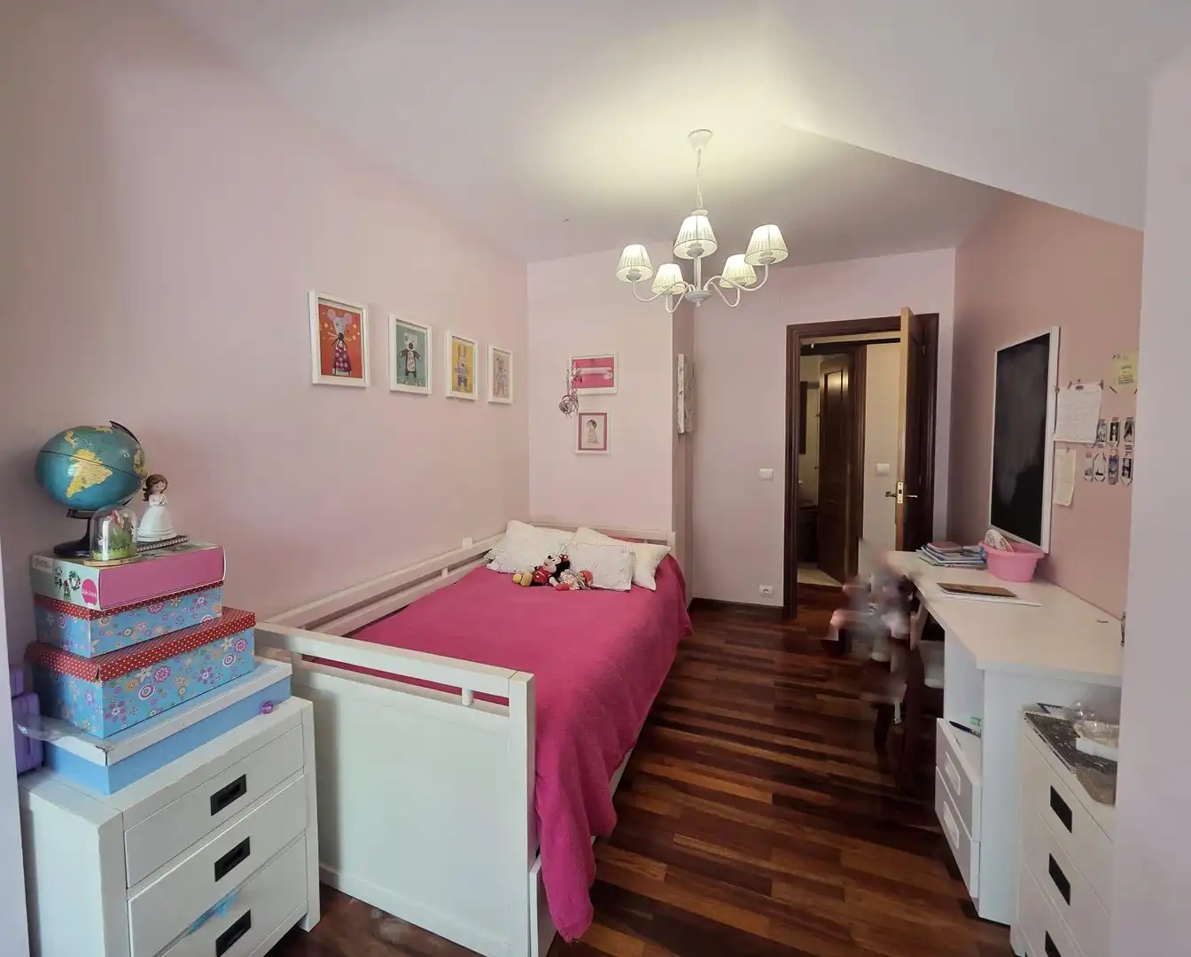 Schlafzimmer von Dachboden zur Miete in Santander mit Heizung, Privatgarten und Parkett