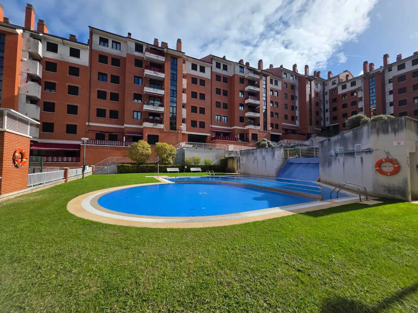 Piscina de Apartamento en venta en Cotolino