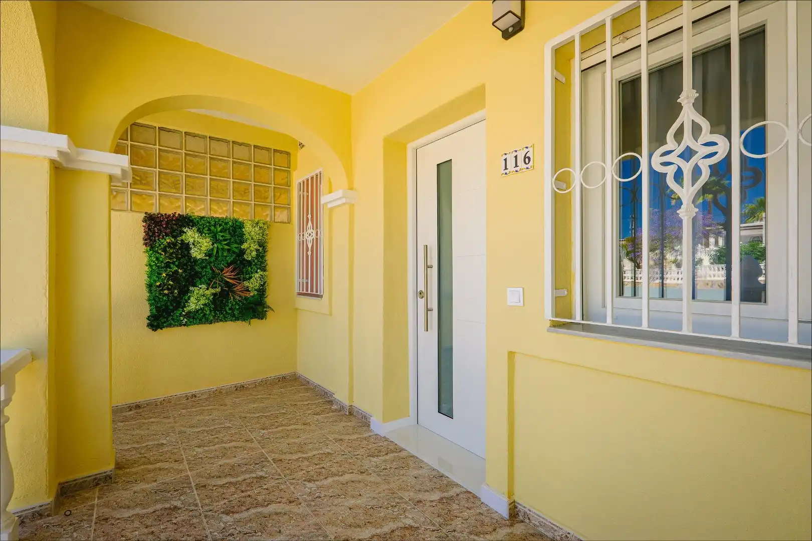 Casa adosada en venta en Orihuela con Aire acondicionado, Calefacción y Jardín privado