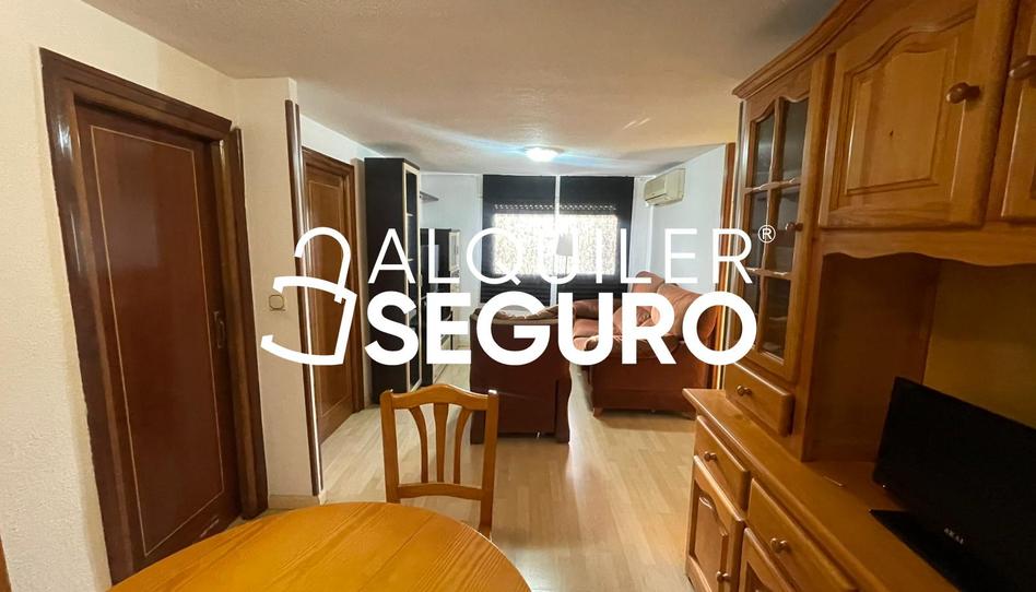 Foto 1 de Piso de alquiler en Azcoitia , Buena Vista, Madrid
