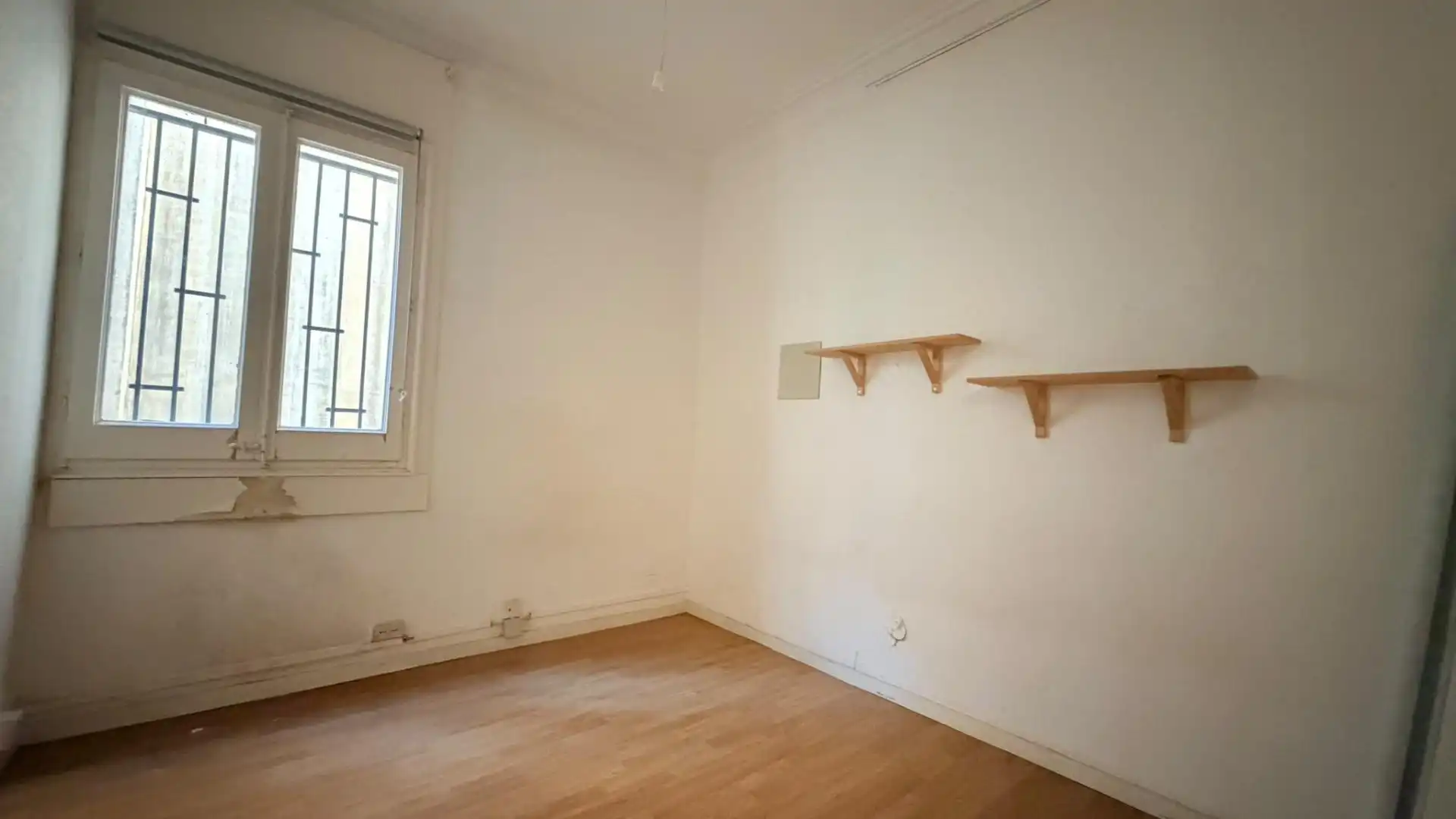 Habitación de Piso en venta en Barcelona con Parquet