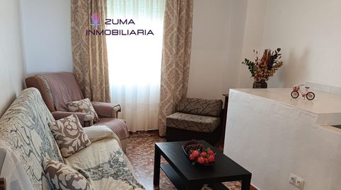 Foto 2 de Piso de alquiler en Distrito Zeta - Recinto Ferial Cortijo de Torres, Málaga Capital