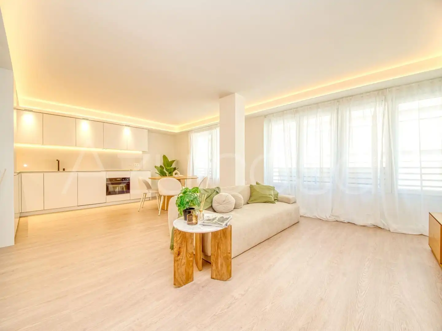 Flat with lift for sale in Avenida Avenida Maisonnave