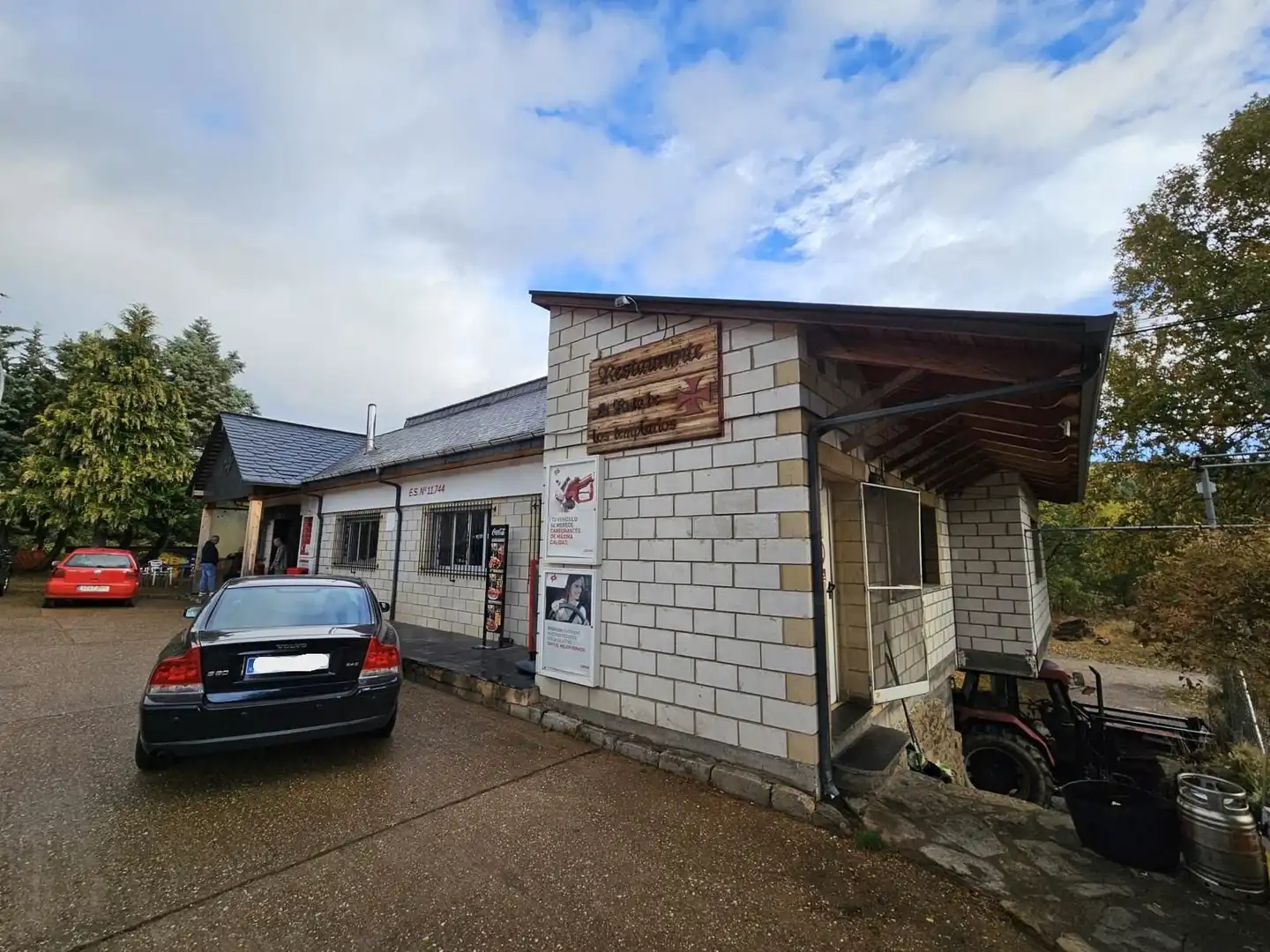 Vista exterior de Local en venda en Truchas