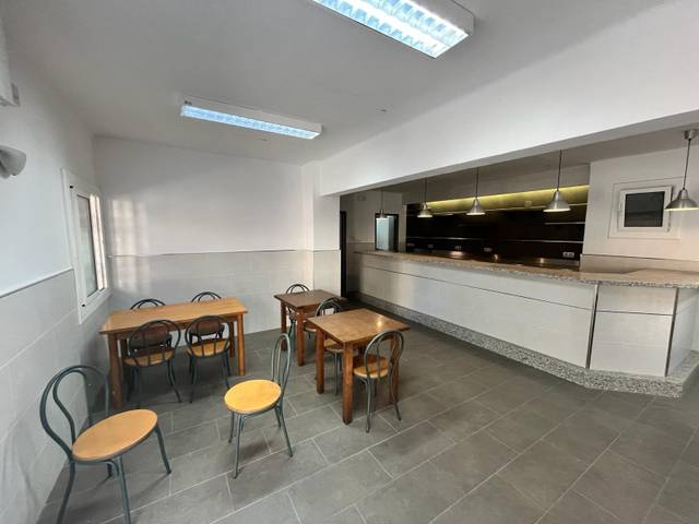 Local comercial en Venta en La Marina del Port