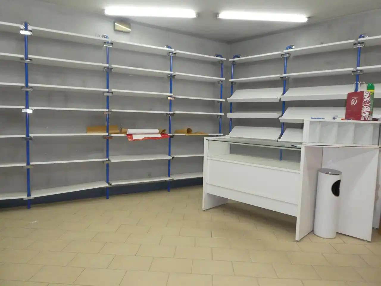 Local comercial en venda a Doña María Ugarte, imagen 2
