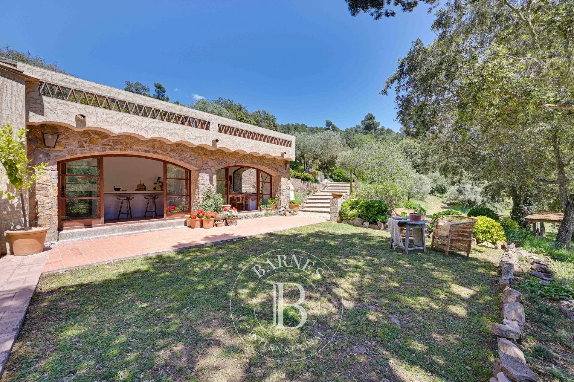 Garden of Country house for sale in Mont-ras  with Air Conditioner, Heating and Swimming Pool