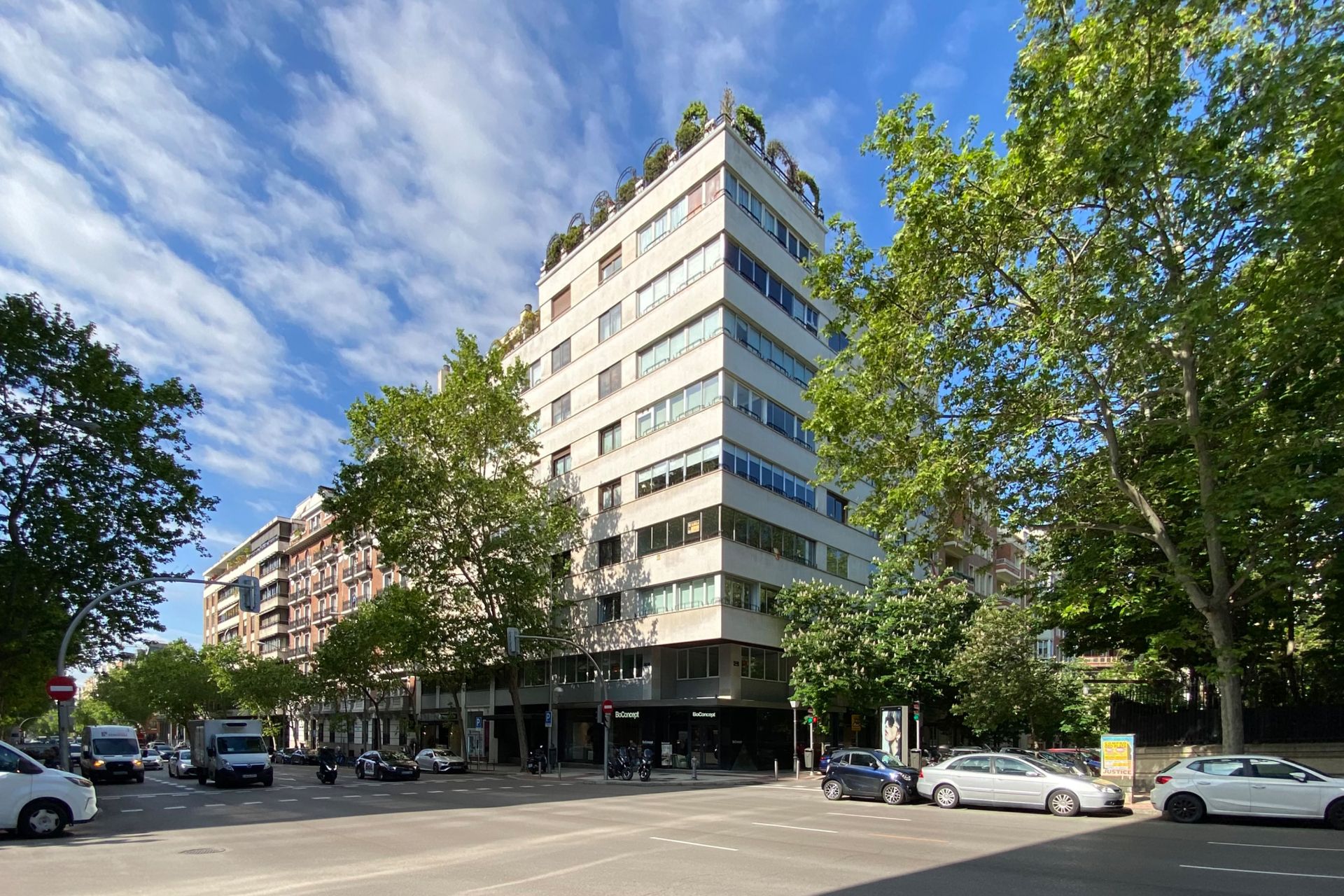 Exterior view of Flat to rent in  Madrid Capital  with Air Conditioner, Heating and Terrace