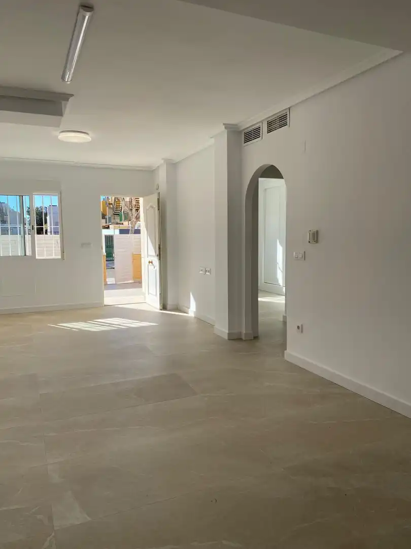 Planta baixa en venda en Pilar de la Horadada amb Terrassa, Piscina i Piscina comunitària