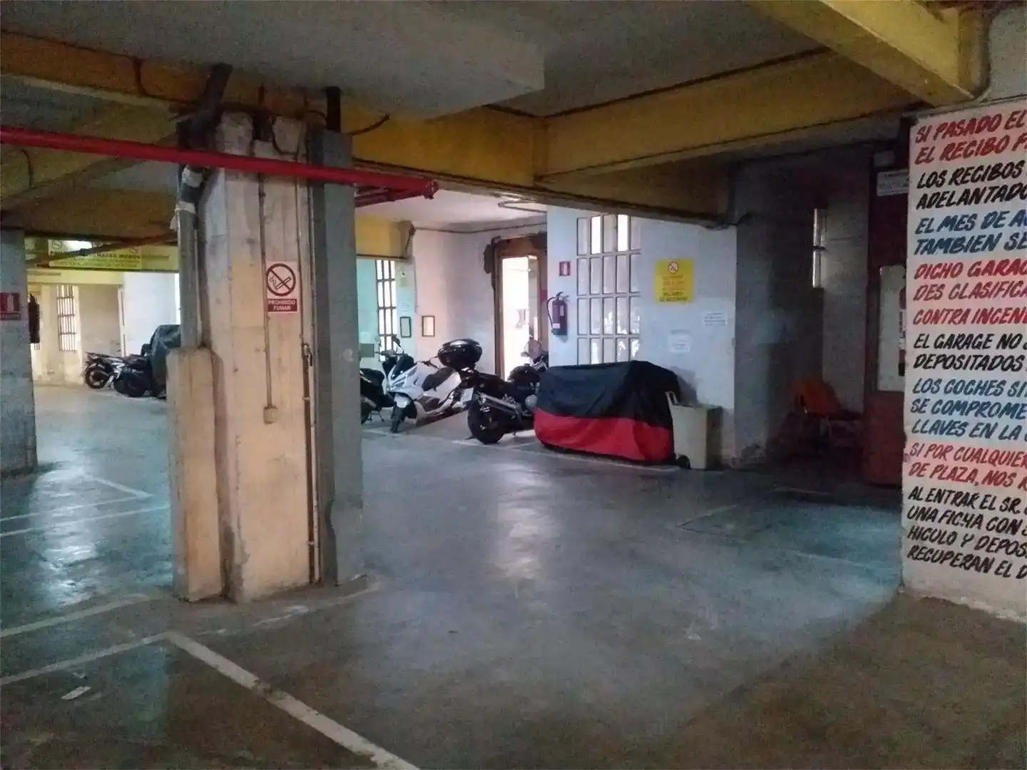 Aparcament de Garatge de lloguer en Badalona