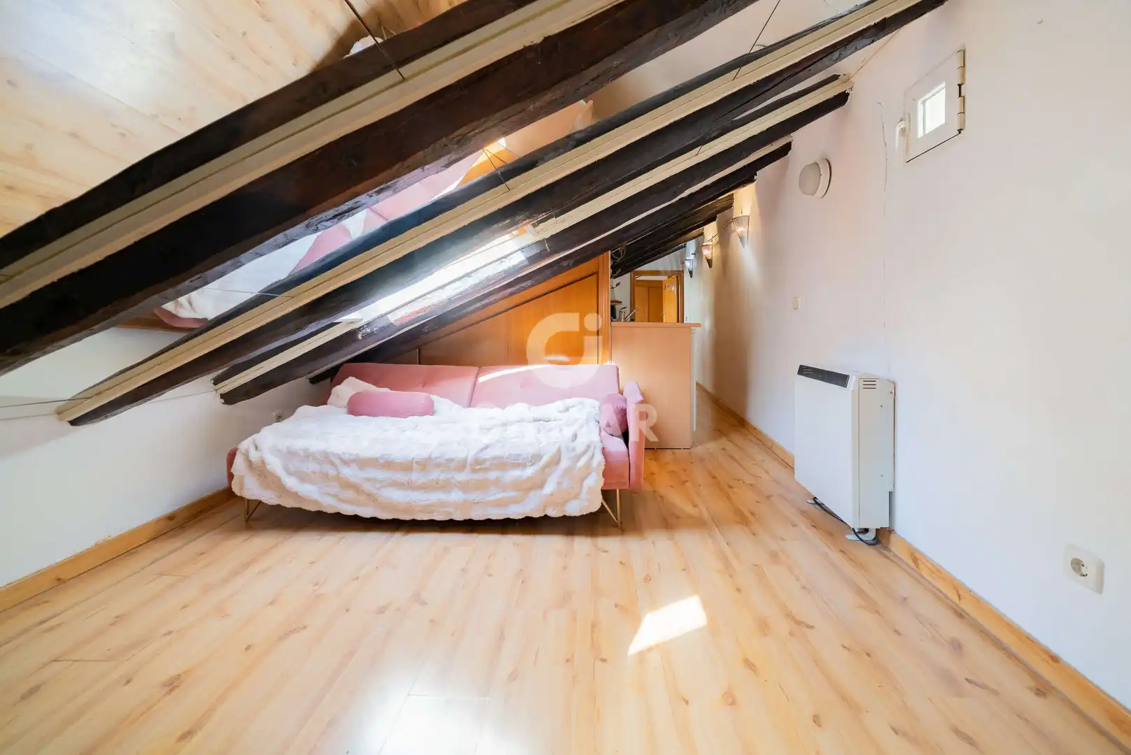 Habitación de Piso en venta en Madrid con Calefacción