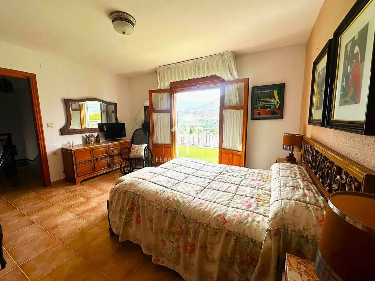 Dormitori de Casa o xalet en venda en Loja amb Aire condicionat, Jardí privat i Terrassa