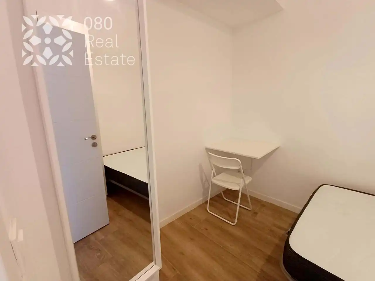 Habitación de Piso de alquiler en Barcelona con Parquet, Amueblado y Balcón