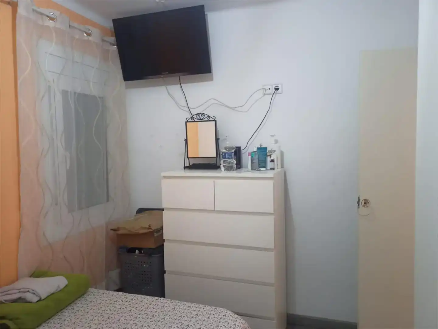 Habitación de Piso de alquiler en El Prat de Llobregat con Amueblado, Horno y Lavadora