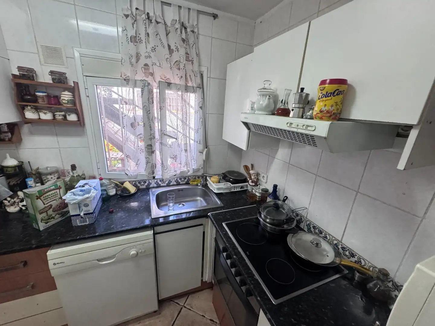 Cuina de Casa o xalet en venda en Cambrils amb Jardí privat, Terrassa i Traster