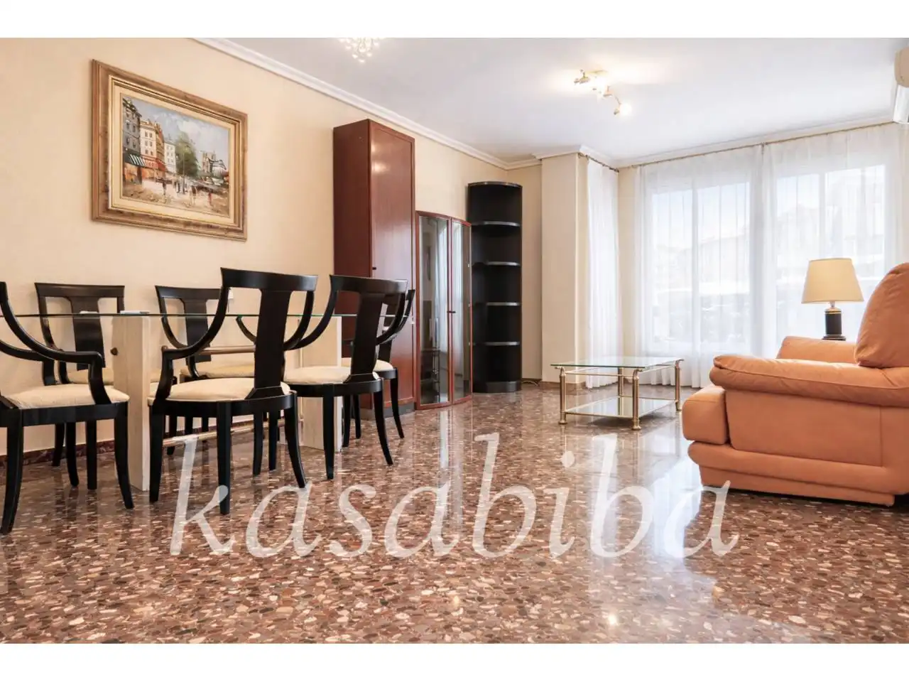 Piso en venta en Calle Ramón Muntaner, Avenida de la Paz