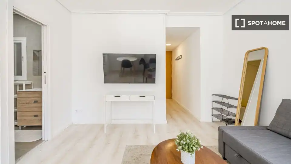 Room in Lista