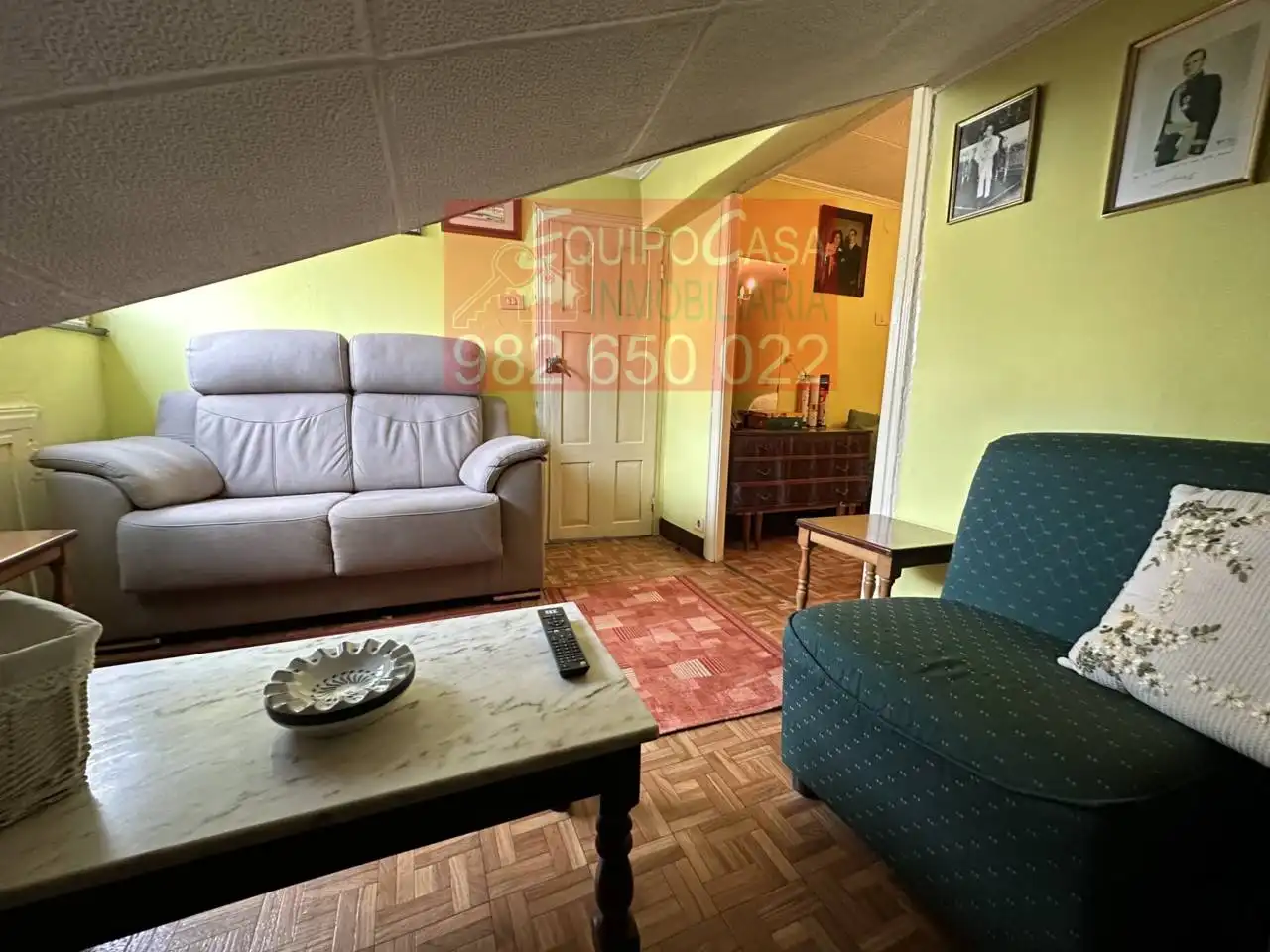Sala d'estar de Pis en venda en Lugo amb Calefacció i Moblat