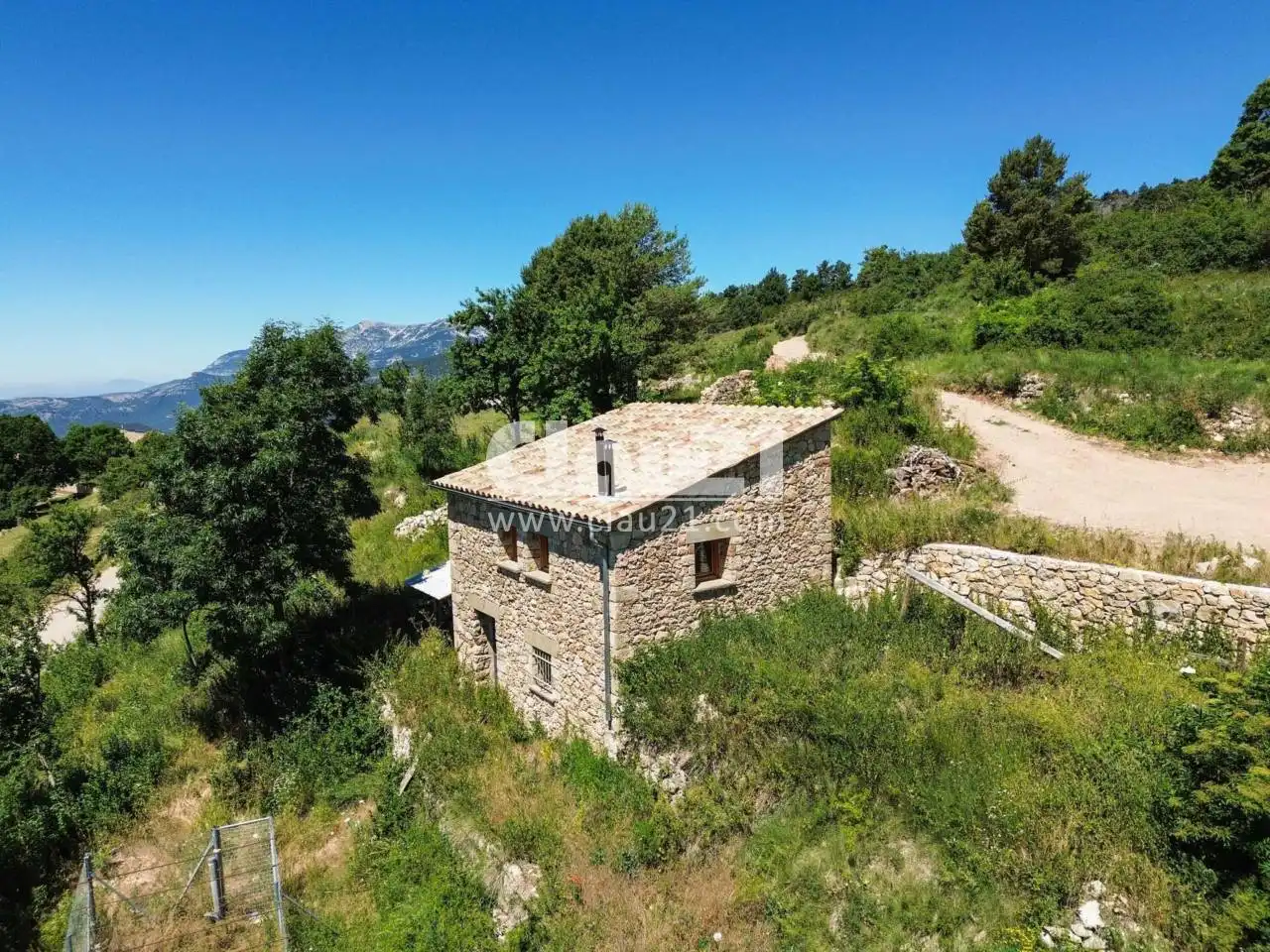 Country homes for sale in Calle Refugi Cal Foguet, Guixers