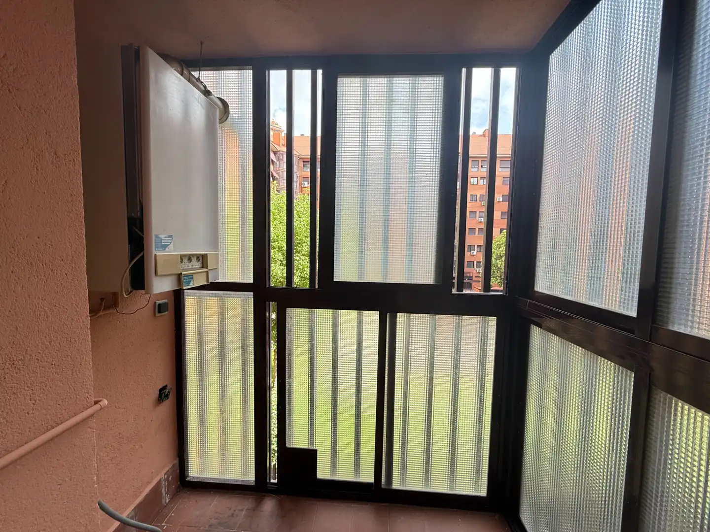 Balcony of Flat for sale in Madrid  with Air Conditioner, Heating and Storage room