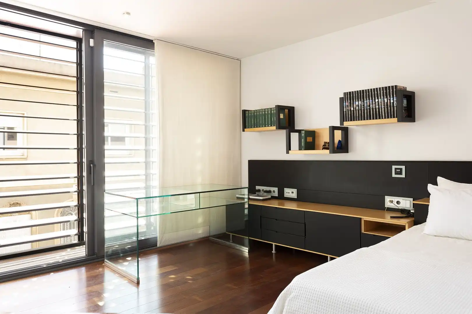 Dormitori de Casa o xalet en venda en Barcelona amb Aire condicionat, Calefacció i Terrassa