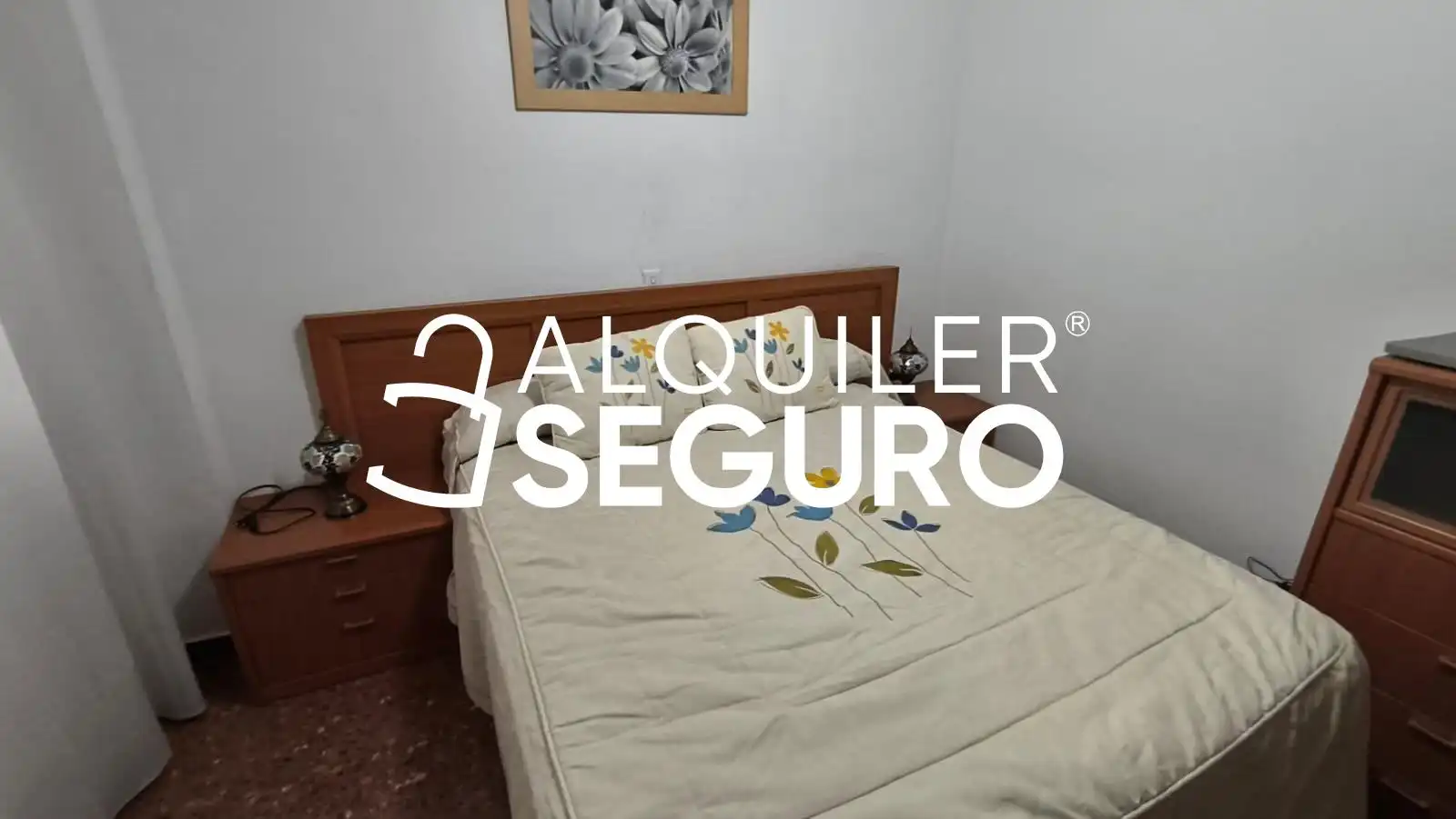 Bedroom of Flat for rent in Sevilla  with Air Conditioner and Furnished