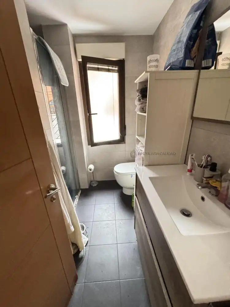 Bany de Pis en venda en Burgos amb Calefacció i Traster