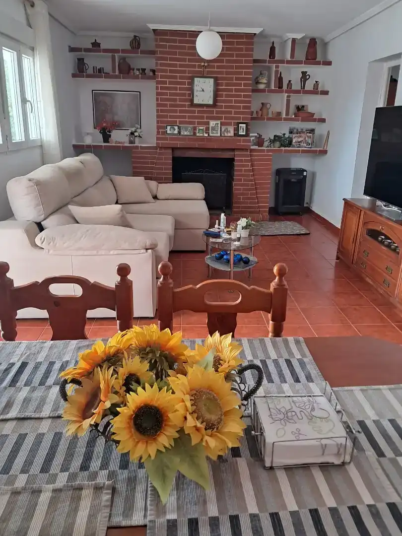 Sala d'estar de Finca rústica en venda en Gibraleón amb Piscina