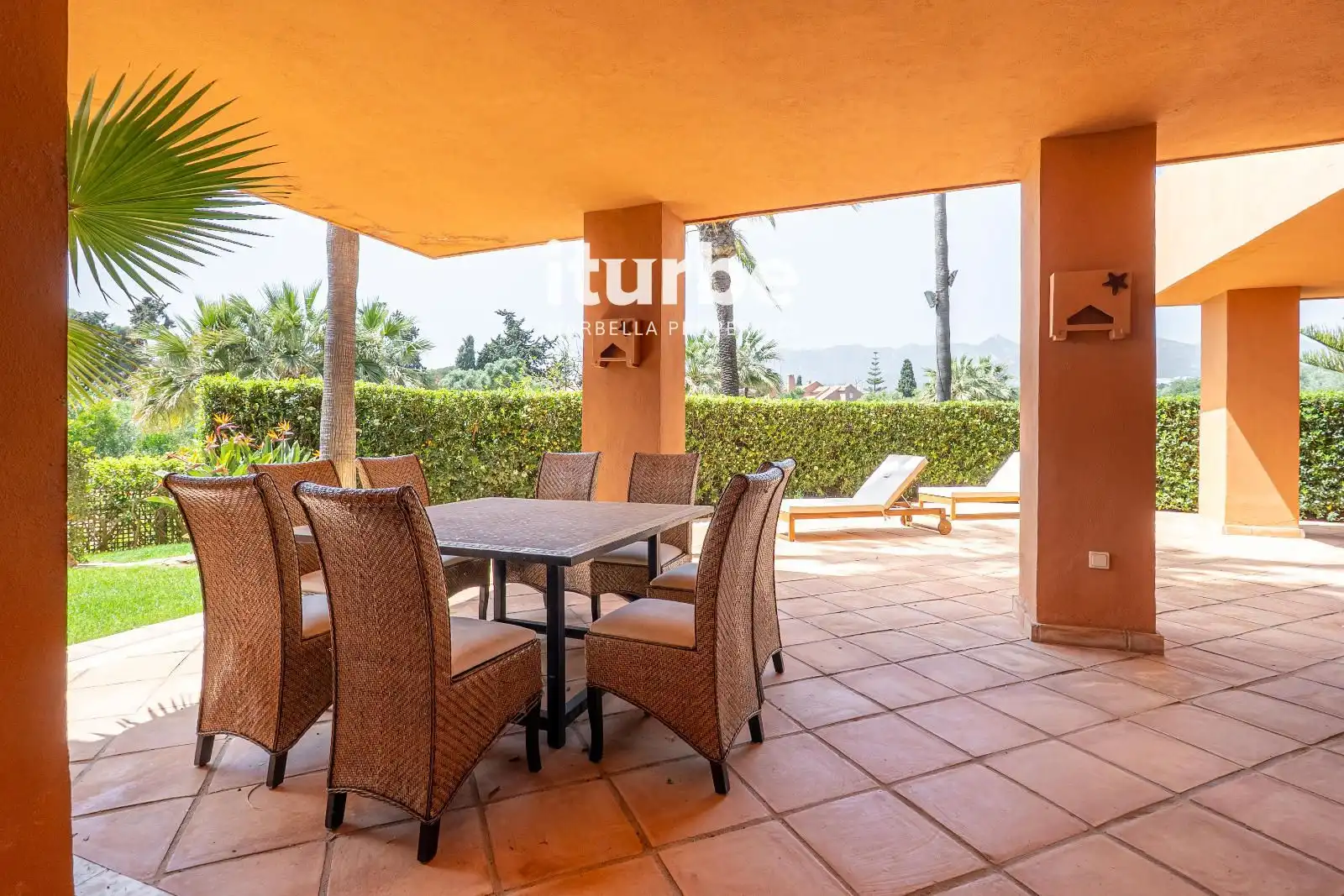 Terrassa de Pis de lloguer en Marbella amb Jardí privat, Terrassa i Piscina