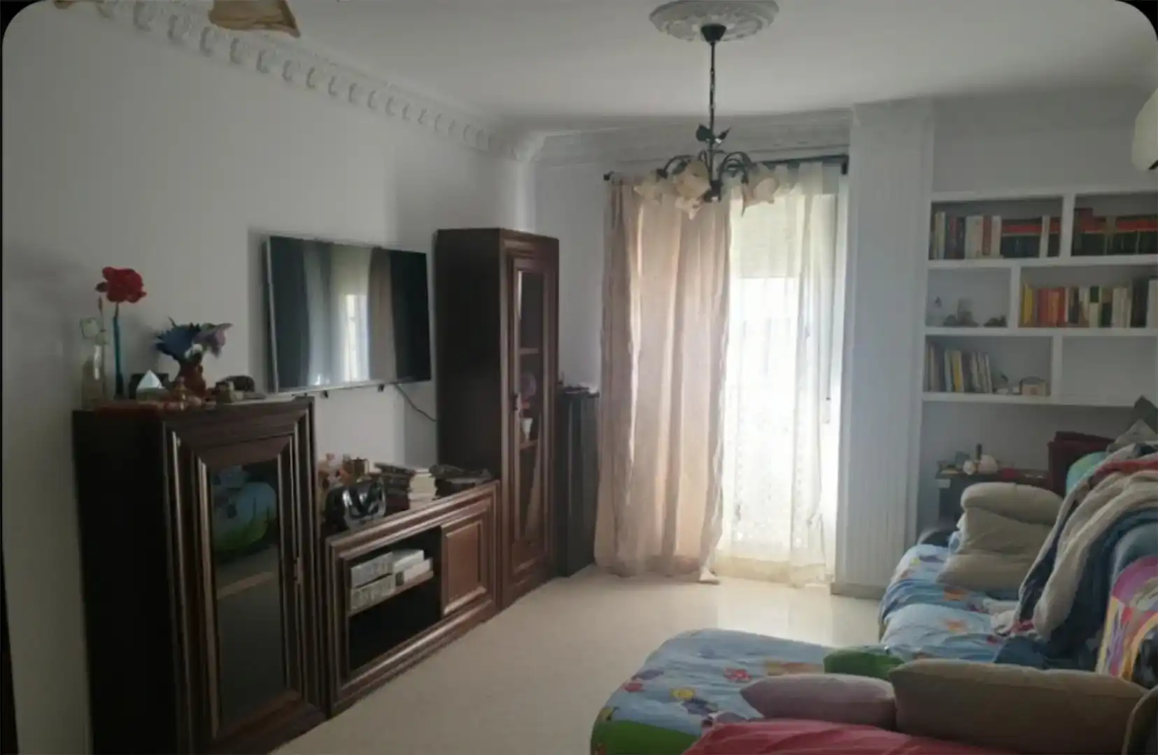 Sala d'estar de Pis en venda en Carmona amb Aire condicionat, Traster i Moblat