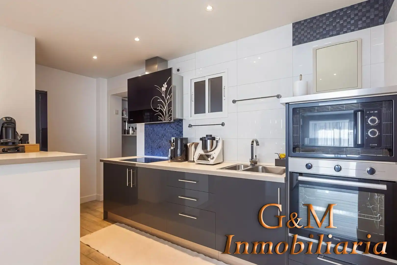Piso con ascensor en venta en Calle PABLO NERUDA, imagen 3