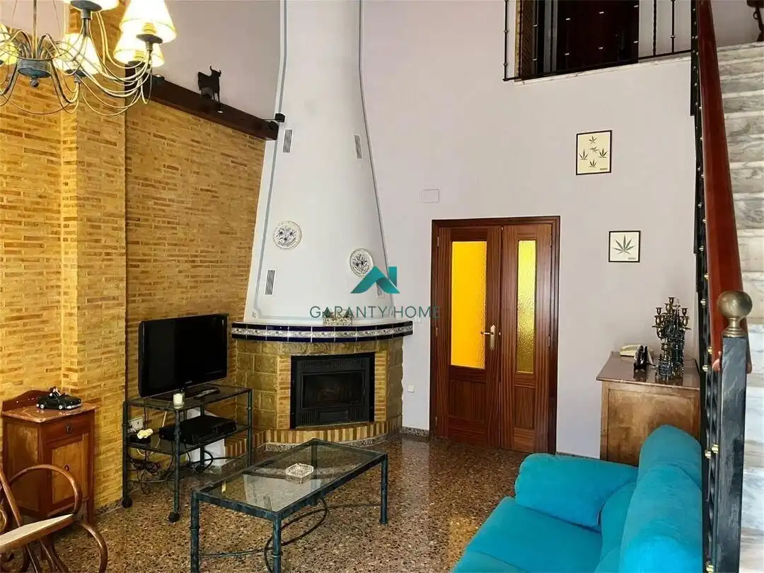 Sala de estar de Casa o chalet en venta en Valencia con Aire acondicionado, Calefacción y Jardín privado