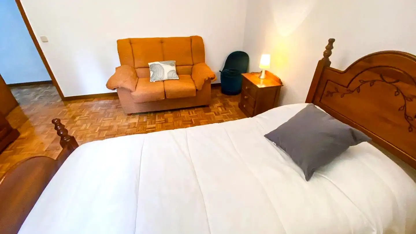 Schlafzimmer von Wohnung zur Miete in Arganzuela