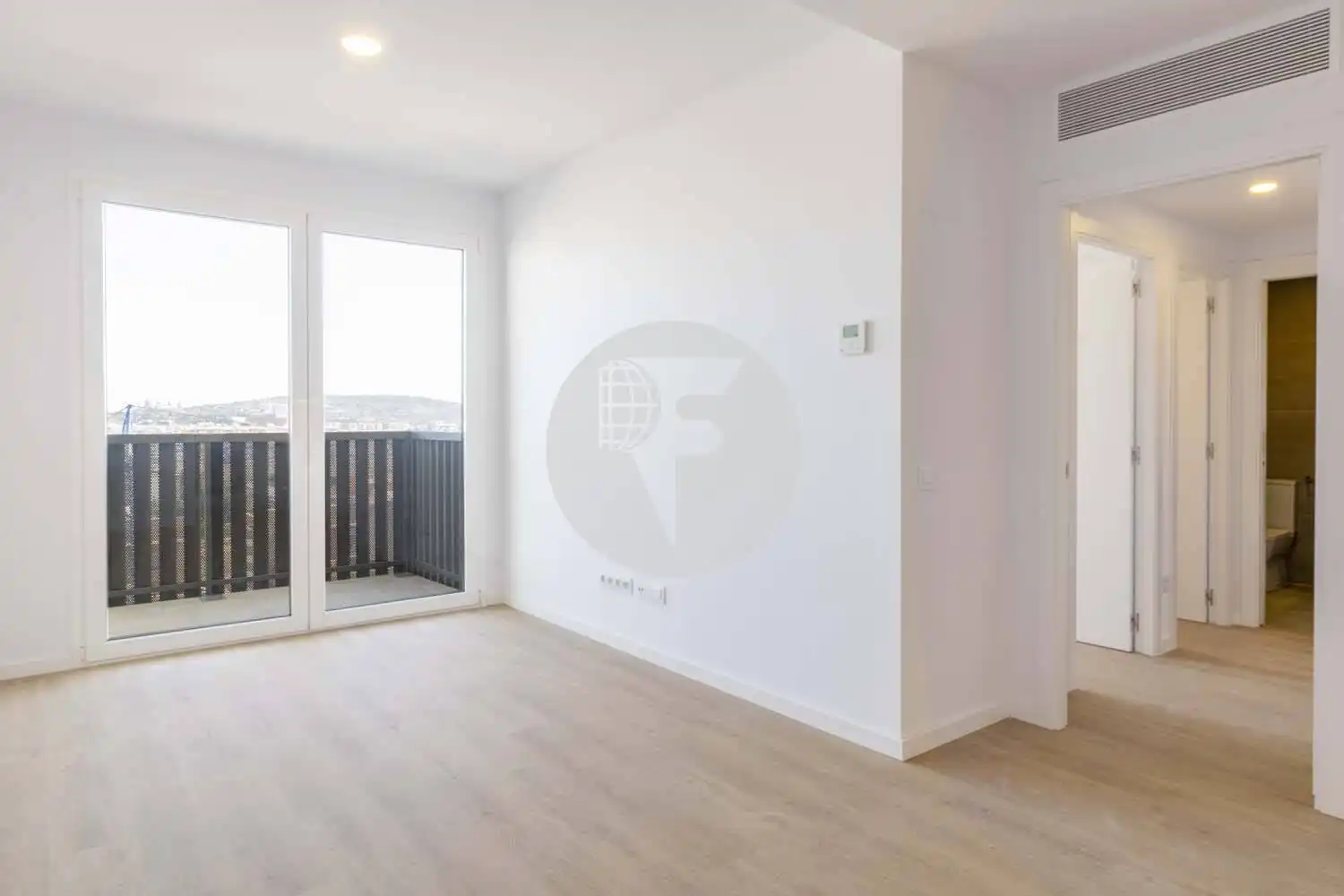 Habitación de Piso de alquiler en L'Hospitalet de Llobregat con Aire acondicionado, Calefacción y Terraza
