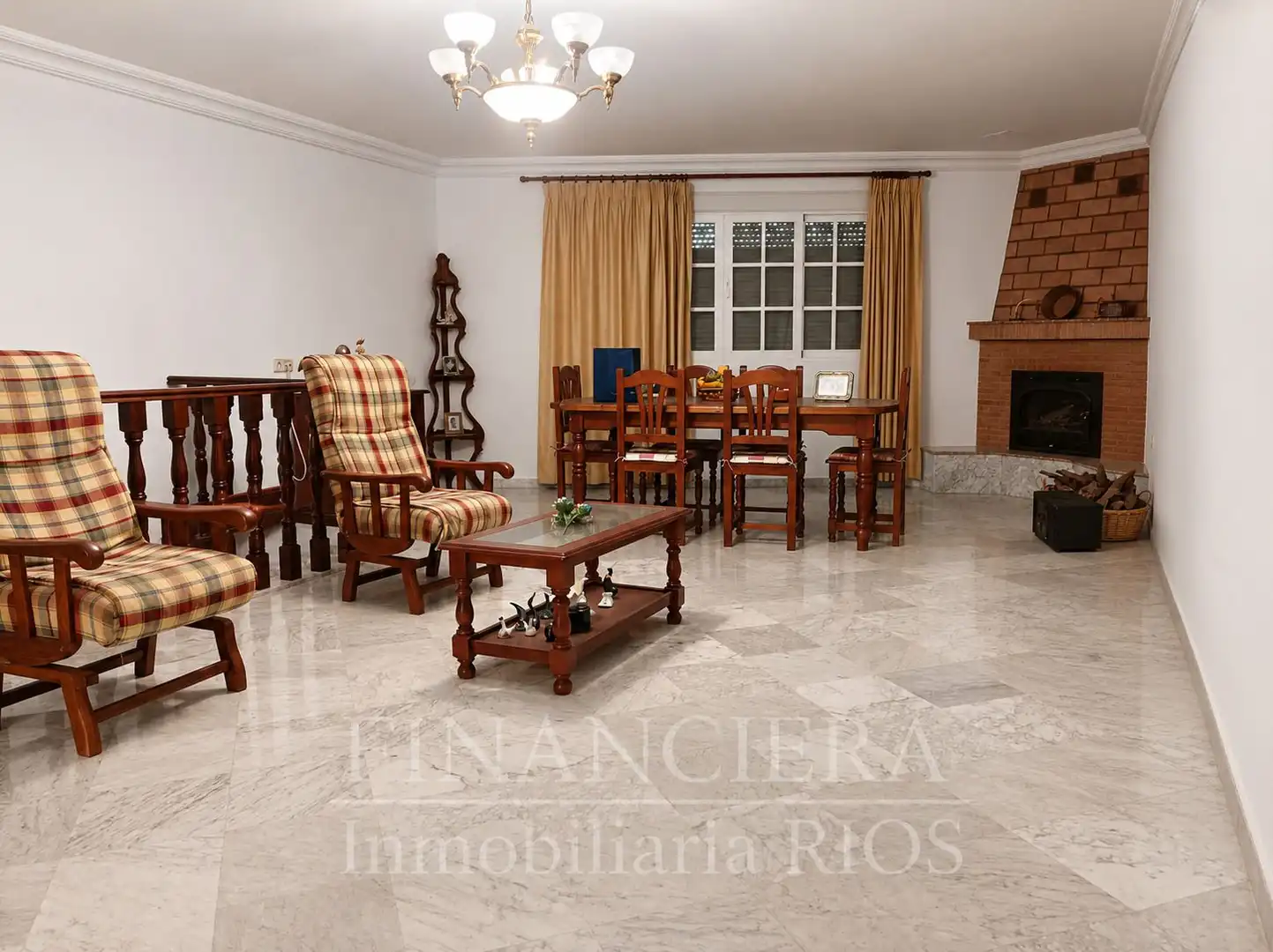 Sala d'estar de Casa o xalet en venda en Alcalá de Guadaira amb Terrassa