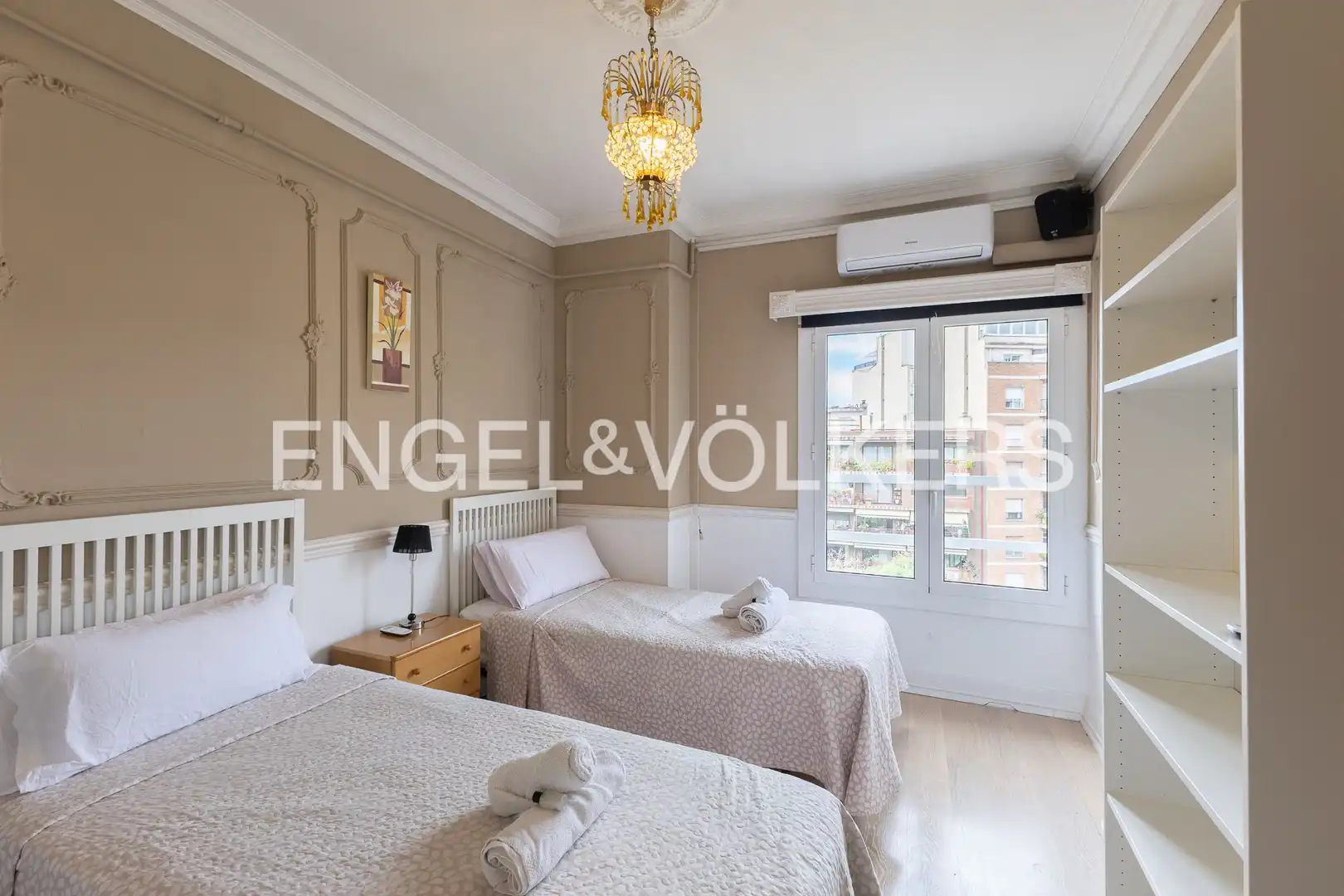Bedroom of Flat for sale in Barcelona  with Air Conditioner, Heating and Parquet flooring