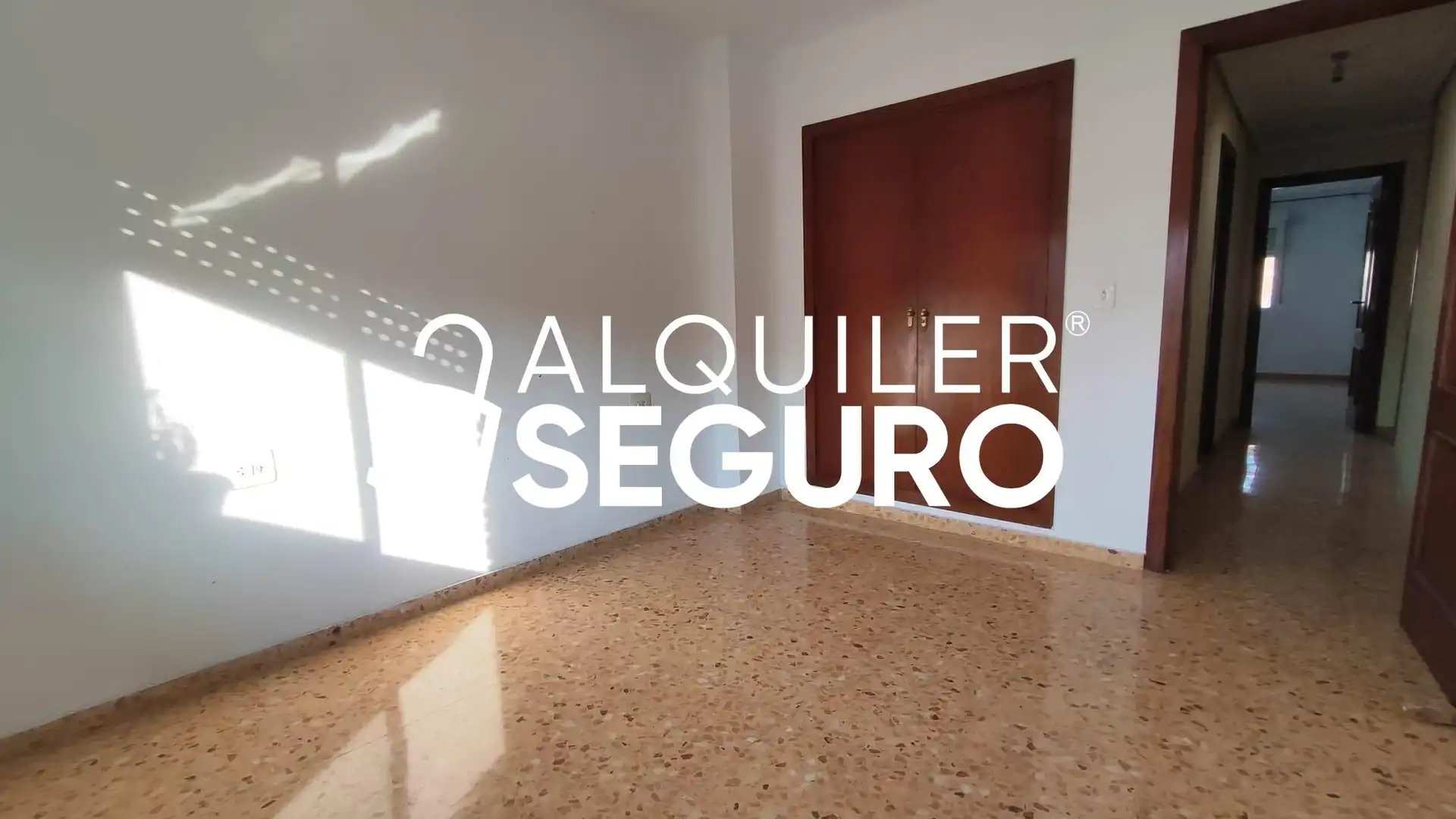 Wohnung zur Miete in Campanar , Barrio de Campanar